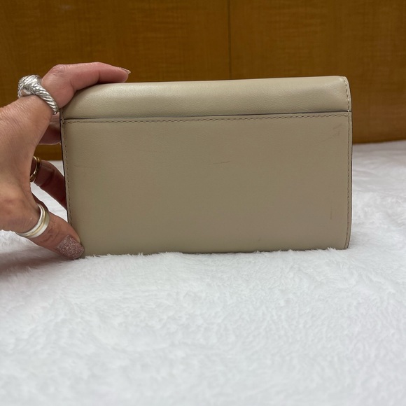 Michael Kors tri fold wallet - Picture 2 of 4